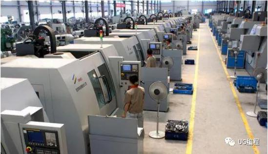 機器轟鳴中的沉默 一位數控操作工的獨白與追問